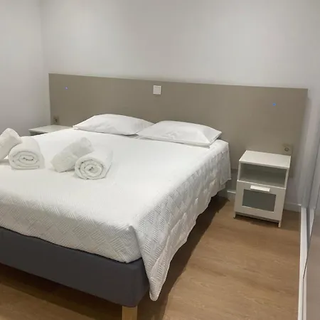 Dom wakacyjny Bisa Ii, Jacuzzi And Sea View *