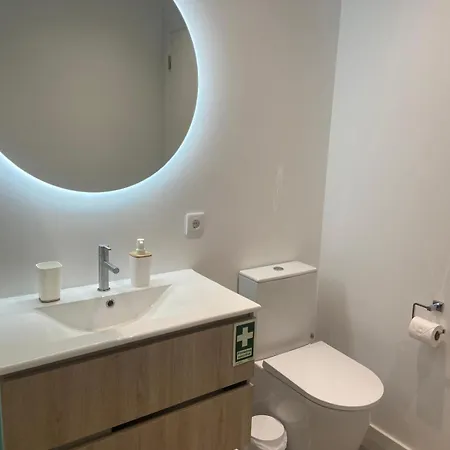 Dom wakacyjny Bisa Ii, Jacuzzi And Sea View *