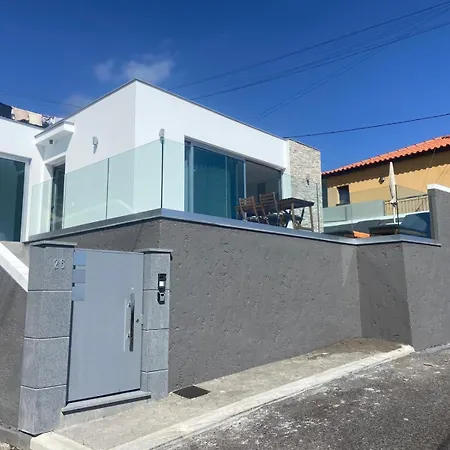 Bisa Ii, Jacuzzi And Sea View * Arco da Calheta (Madeira)