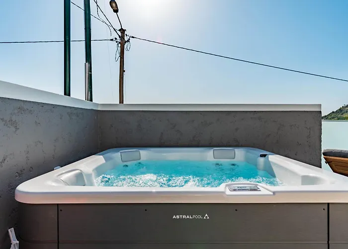 Bisa Ii, Jacuzzi And Sea View